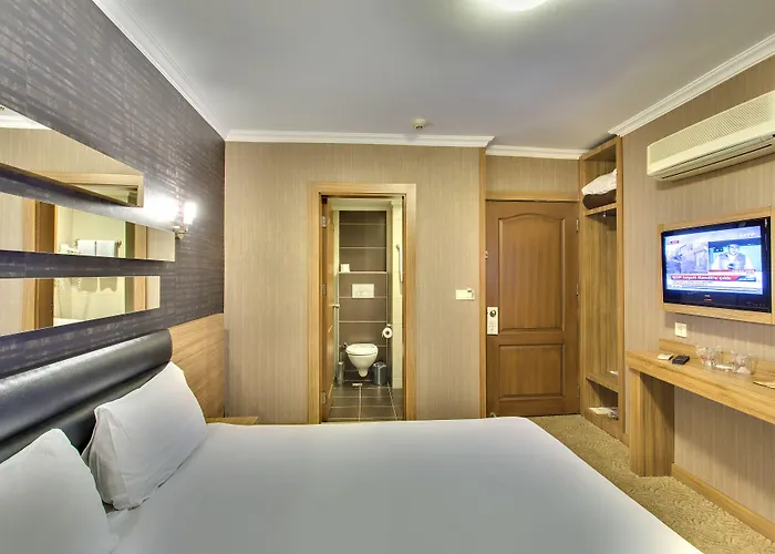 Antroyal Αττάλεια