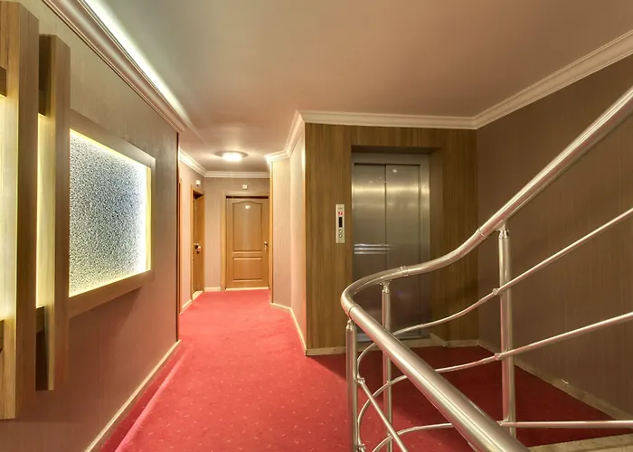 Ξενοδοχείο Antroyal