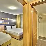 Antroyal 3*