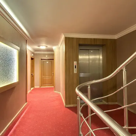 Hotel Antroyal 3*