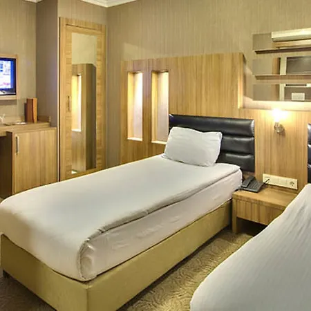 Antroyal אנטליה