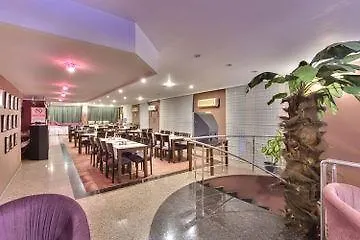 Antroyal 3*