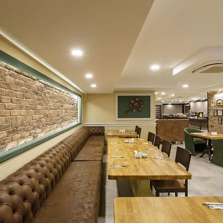 Antroyal Hotel