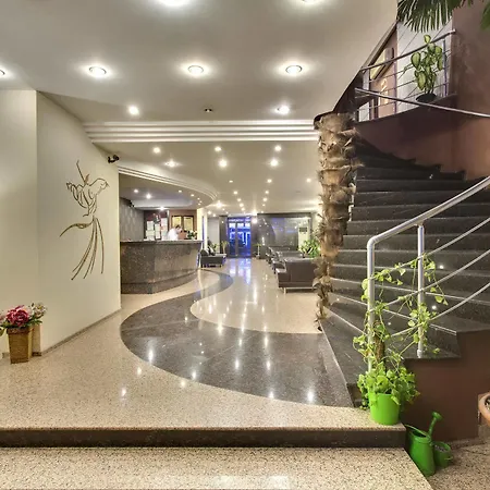 Hotel Antroyal 3*