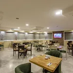 安特洛尔酒店