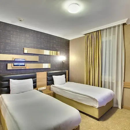 Hotel Antroyal 3*