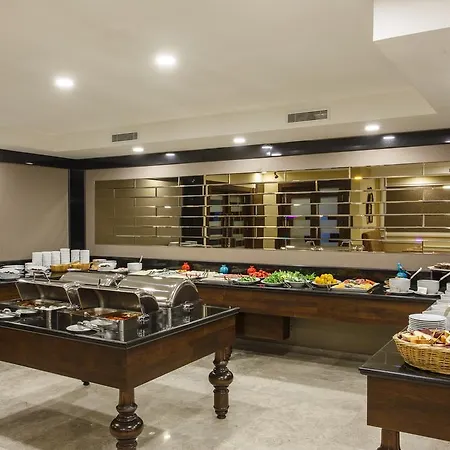 Antroyal Hotel 3*